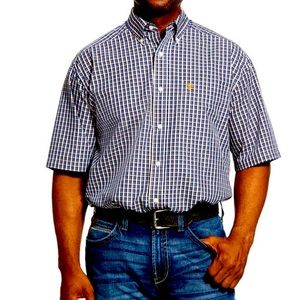 Ariat Men’s Large Wrinkle Free Prattville Classic Fit Shirt originally Like New